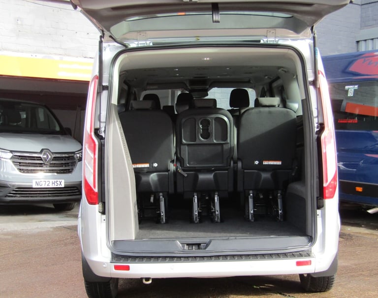 2022 Ford Tourneo Custom 2.0 EcoBlue 130ps L/R 9 Seater Titanium Auto Minibus Diesel Automatic
