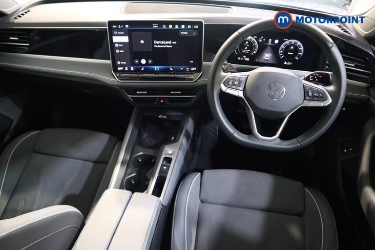 2025 Volkswagen Passat 1.5 TSI eHybrid Life 5dr DSG Estate Hybrid Automatic