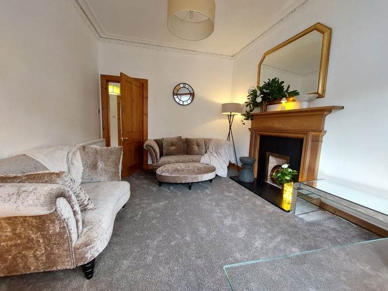 2 Bedroom Fully Furnished Flat to rent in Milngavie 