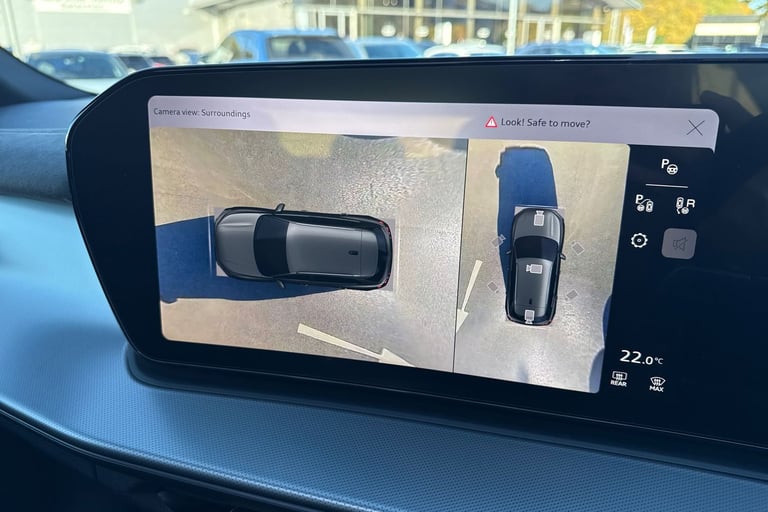 2025 Audi Q3 1.5 e-hybrid Launch Edition S Tronic Euro 6 (s/s) 5dr 26kWh SUV Automatic