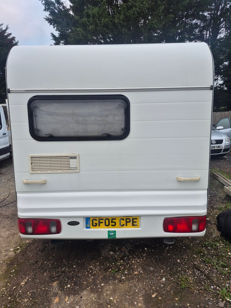 Compass lynx 340/2 touring caravan year 2000 2 berth lightweight