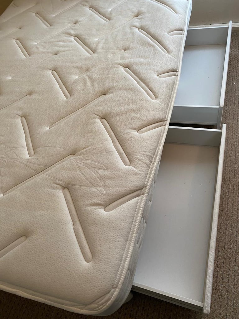 Silent night bed need gone asap house clearance 