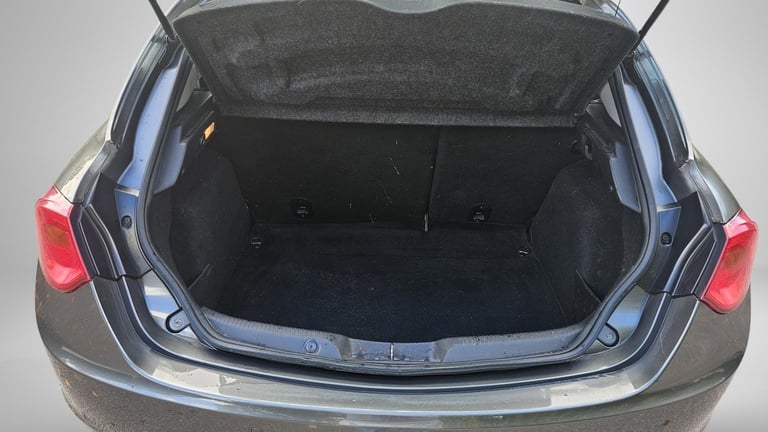 2014 Alfa Romeo Giulietta 1.6 JTDM-2 Business 5dr HATCHBACK DIESEL Manual