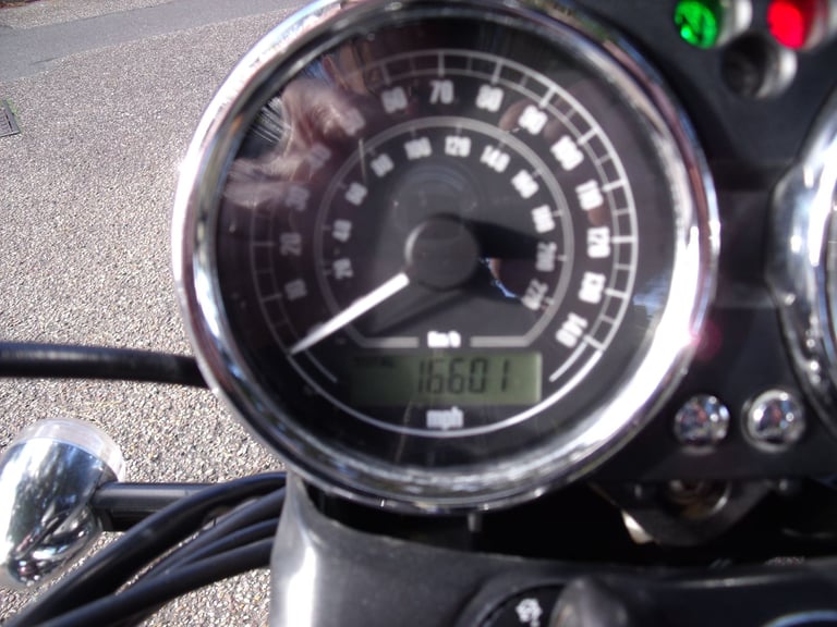 Moto Guzzi, NEVADA, 2010, 744 (cc)