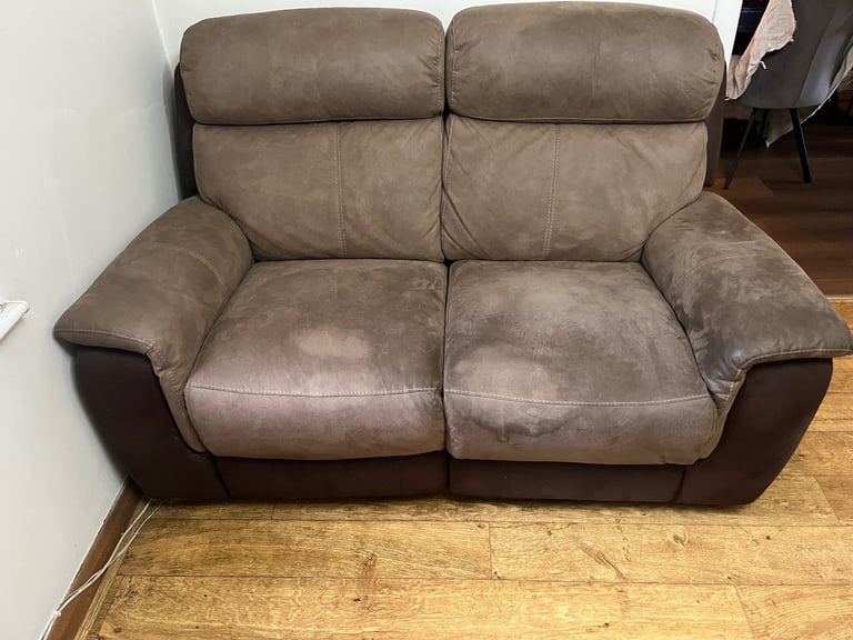 2 seater recliner 