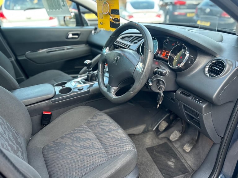 2013 Peugeot 3008 1.6 HDi Allure Euro 5 5dr HATCHBACK Diesel Manual