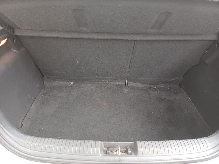 Hyundai I20, LOW Miles,£35 road tax, 3 Month Warranty
