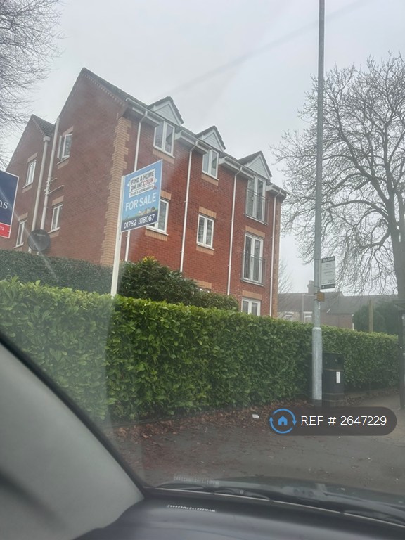 2 bedroom flat in James Street, Stoke On Trent, ST4 (2 bed) (#2647229)