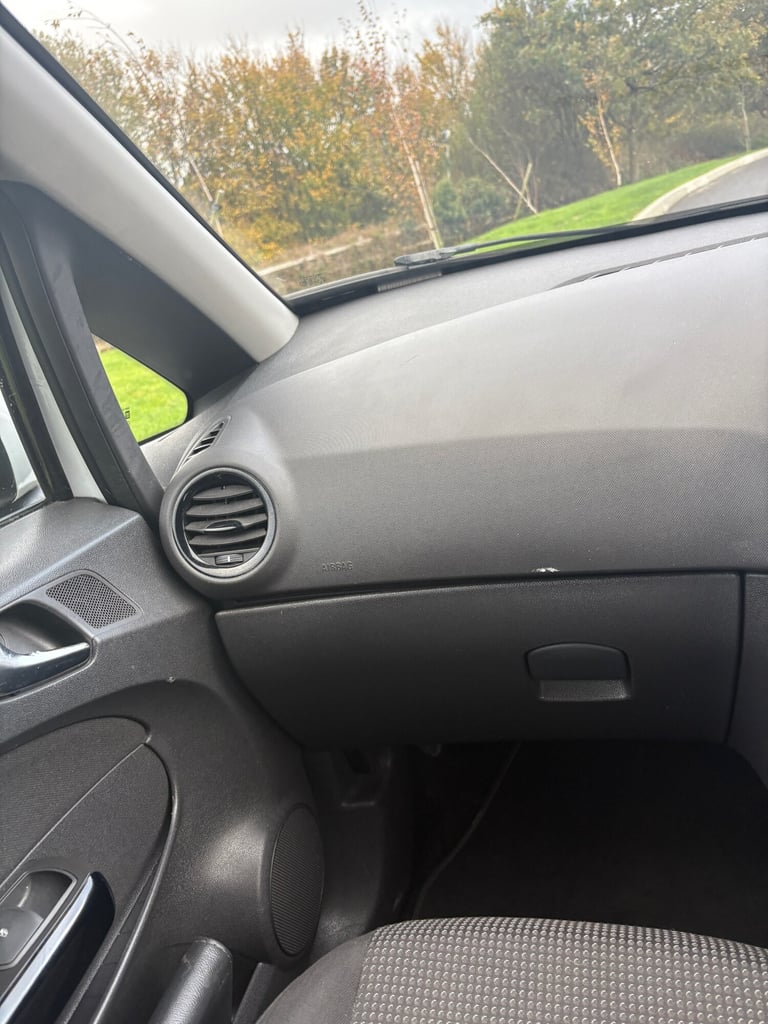 2013 Vauxhall Corsa 1.2 S 3dr HATCHBACK Petrol Manual