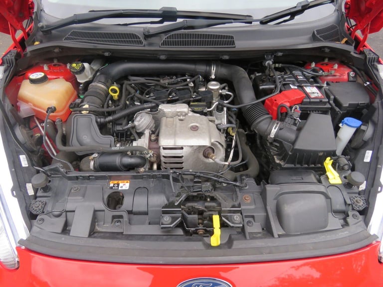 2016 Ford Fiesta 1.0T EcoBoost Zetec Euro 6 (s/s) 5dr HATCHBACK Petrol Manual