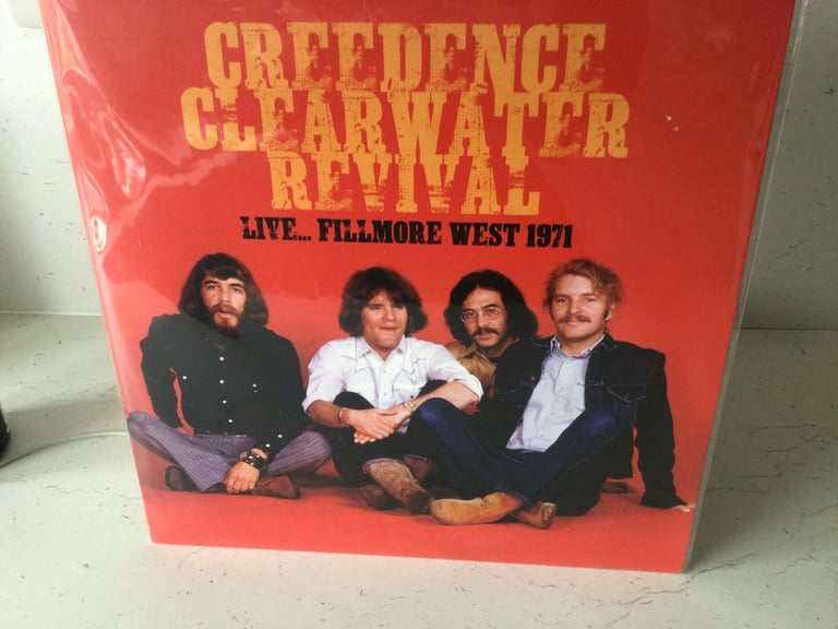 CREEDENCE CLEARWaTER REVIVAL LiVE IN 1971