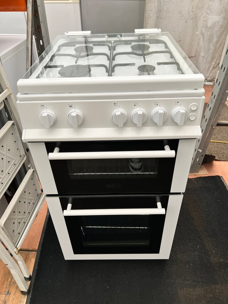 Belling white good condition 50cm gas cooker with oven grill in Ward