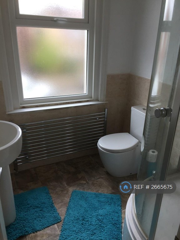 5 bedroom house in Abbott Road, Bournemouth, BH9 (5 bed) (#2665675)