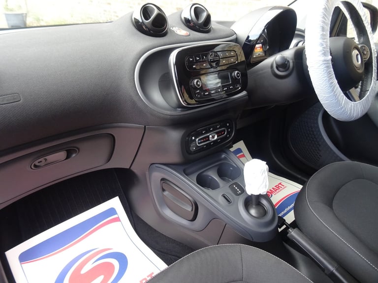 2018 smart forfour 0.9 Turbo Passion 5dr Automatic **LOW MILEAGE*ONLY 12000 MILES FROM NEW** HATC...