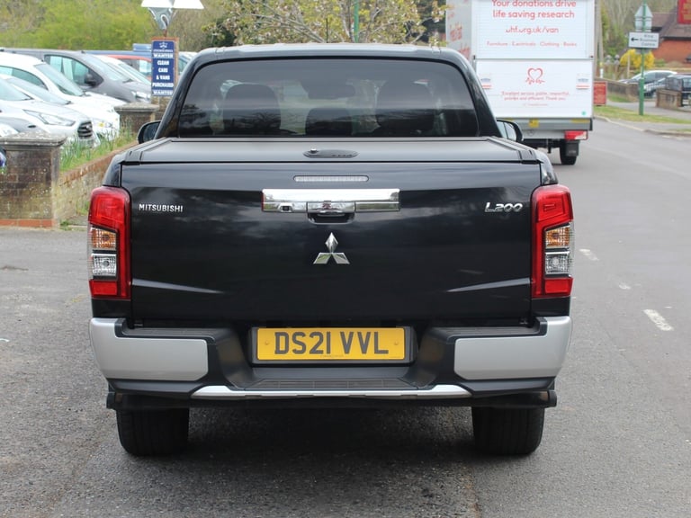 2021 Mitsubishi L200 2.2 DI-D DC Barbarian Pickup Double Cab 4dr Diesel Manual