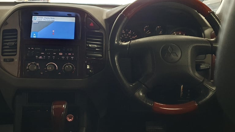 MITSUBISHI SHOGUN 3.2DI-D AUTO ELEGANCE *27,000 MILES* 7 SEATER* WOW 27K