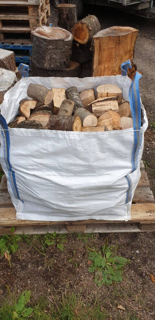 FIREWOOD LOGS, BULK, HARDWOOD, FREE DELIVERY