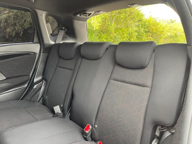 2013 Honda Fit  1.5 HYBRID/PETROL L PACKAGE ULEZ AUTO REVCAM ALLOY Hatchback Petrol/Electric Hybr...