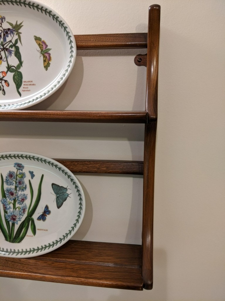 ERCOL WINDSOR GOLDEN DAWN SOLID ELM 2-TIER PLATE RACK WALL HUNG 97cm L x 50cm H