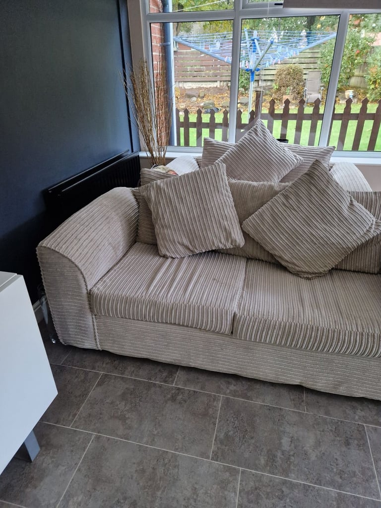Beige sofa's 
