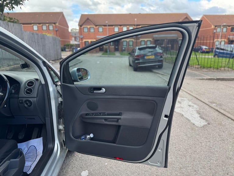 Volkswagen Golf Plus 1.9 TDI PD SE 5dr Diesel Manual - Image 24