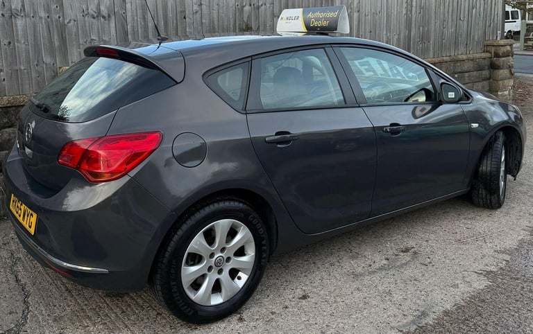 2015 Vauxhall Astra 1.6 CDTi ecoFLEX 94g Design Euro 6 (s/s) 5dr HATCHBACK Diesel Manual