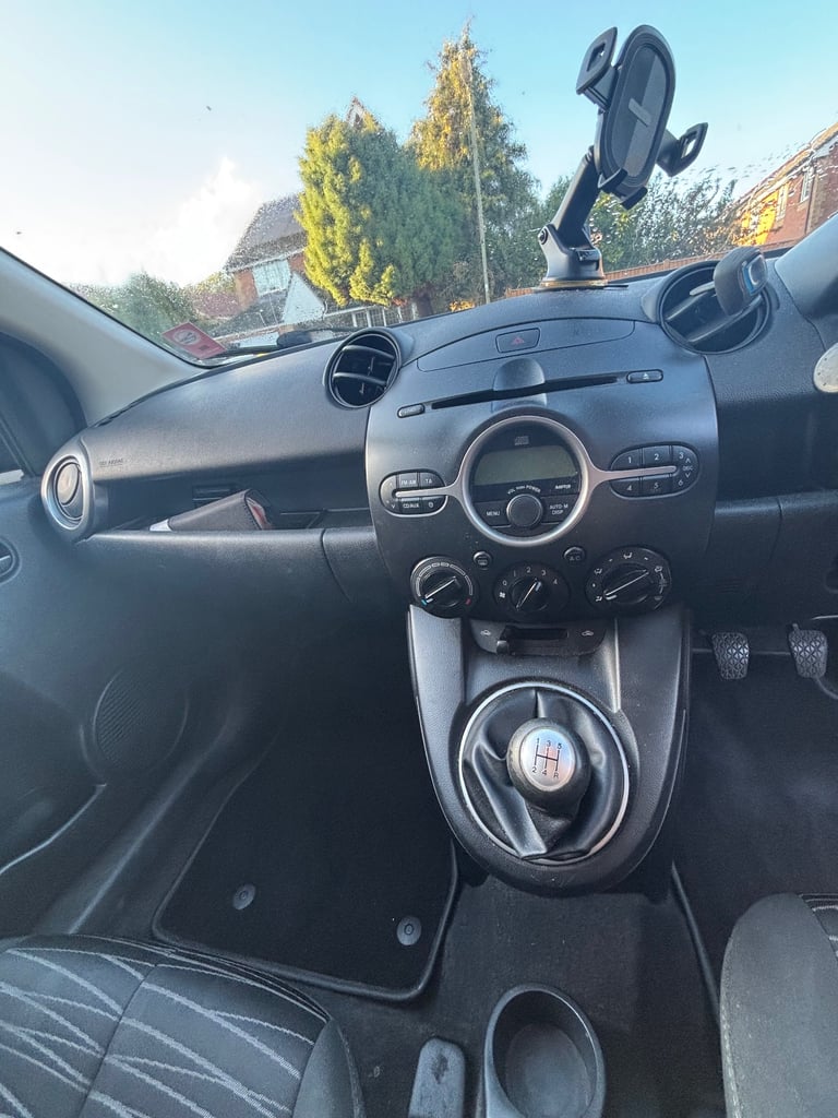 Mazda, 2, Hatchback, 2010, Manual, 1349 (cc), 5 doors