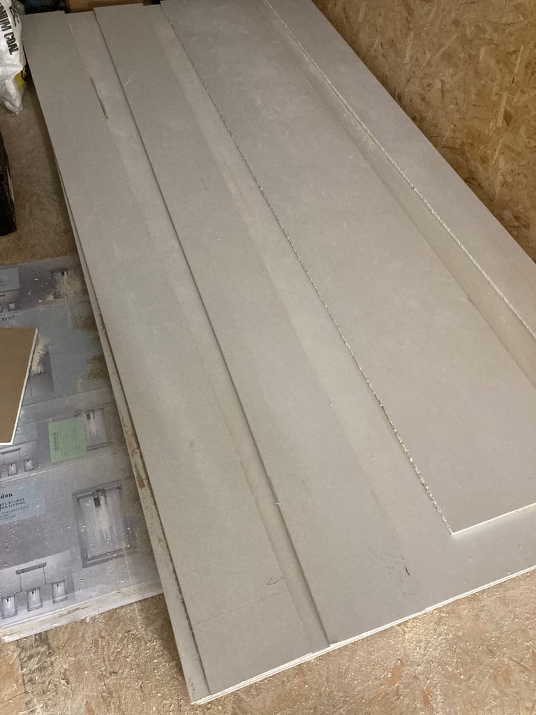 4 plasterboard sheets 8x4. 12.5mm2