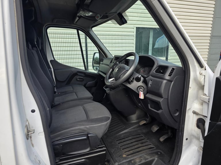 Renault Master LWB DIESEL RWD  LML35dCi 130 Business Medium Roof Van 