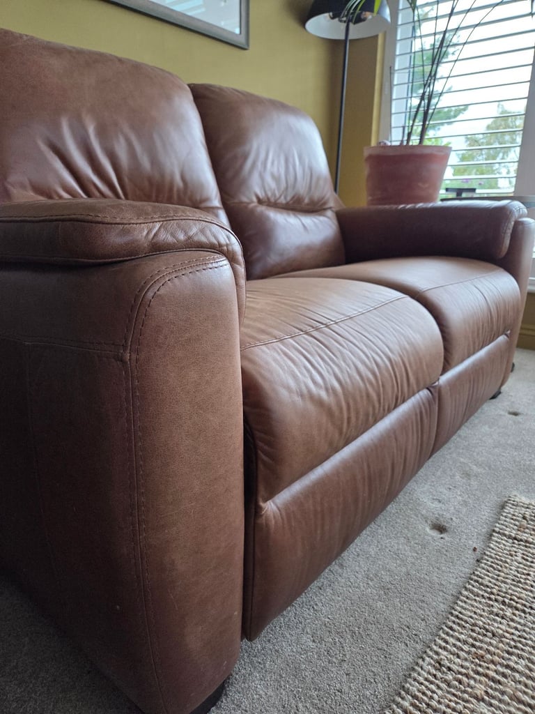 Arighi Bianchi 2 seater Italian leather sofa