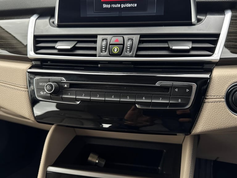 2018 BMW 2 Series Active Tourer 2.0 220i Luxury DCT Euro 6 (s/s) 5dr HATCHBACK Petrol Automatic