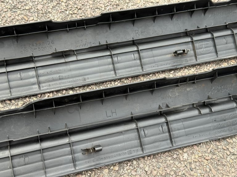 Toyota Yaris T Sport MK1 PH2 3dr Scuff Plates Sill Plates Trims Pair