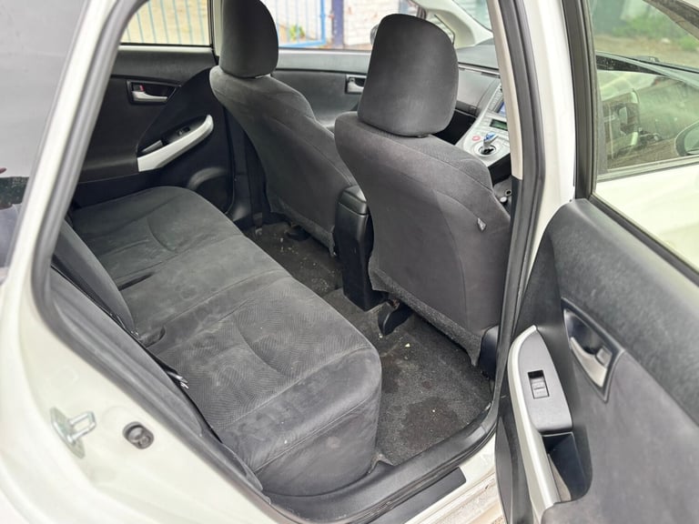 2019 Toyota Prius  HYBRID ELECTRIC Manual