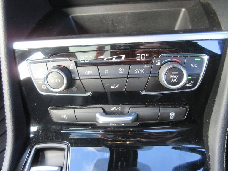 2016 BMW 2 Series Gran Tourer 220i Luxury Gran Tourer ESTATE Petrol Automatic