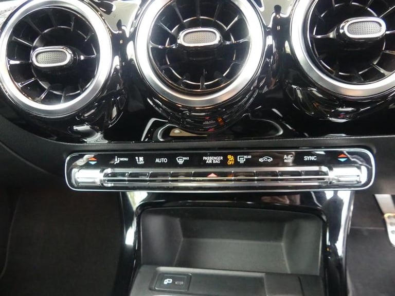 2020 Mercedes-Benz A-Class 1.3 A200 AMG Line Hatchback 5dr Petrol Manual Euro 6 (s/s) (163 ps) Ma...