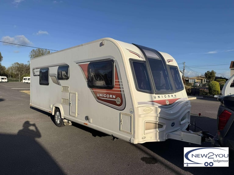 2013 Bailey Unicorn Cadiz 4 Berth Fixed Singles Caravan - STOCK S089