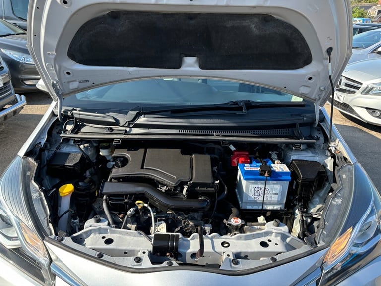 2018 Toyota Yaris VVT-I ICON Hatchback Petrol Manual