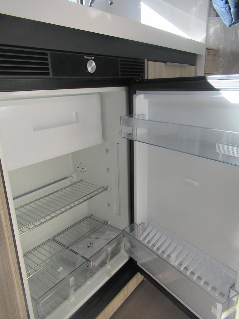 Adria Compact Supreme SL 2.2 Diesel 140BHP Automatic