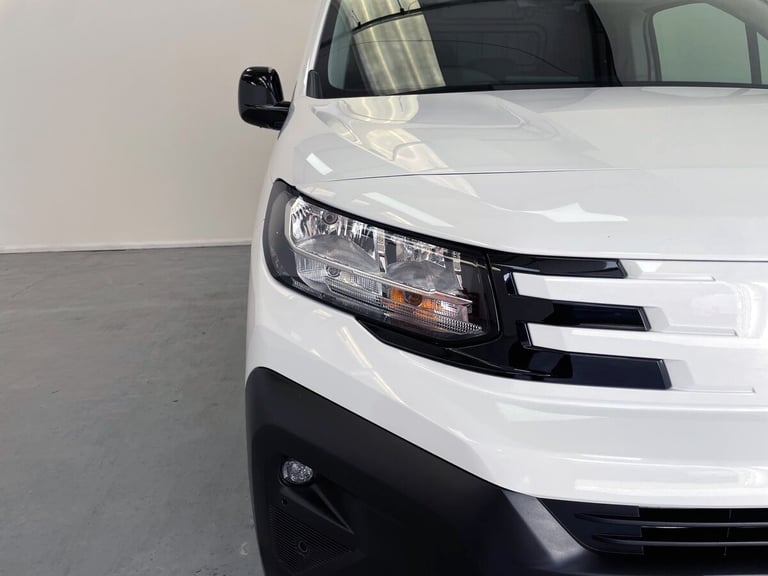 2024 Peugeot Partner 1.5 BlueHDi 100 Asphalt Van PANEL VAN DIESEL Manual