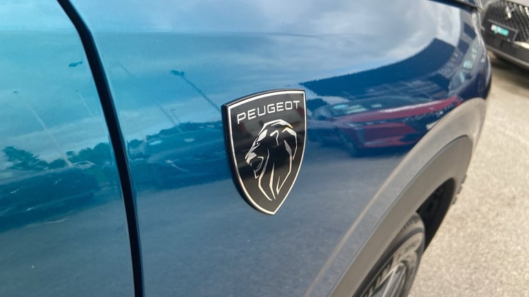 2025 Peugeot 3008 1.2 HYBRID GT SUV 5dr Petrol Hybrid e-DSC6 Euro 6 (s/s) (136 ps) SUV Hybrid Aut...