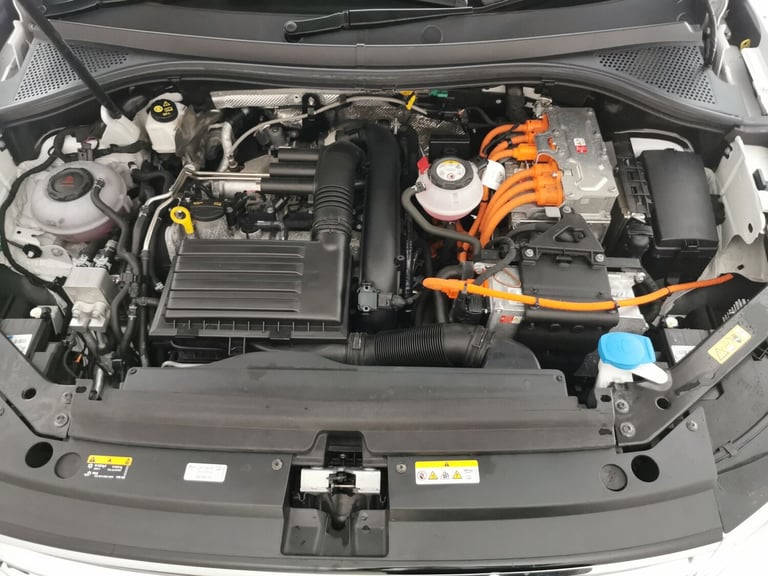 2023 Volkswagen Tiguan 1.4 TSI eHybrid R-Line 5dr DSG ESTATE PETROL/ELECTRIC Automatic