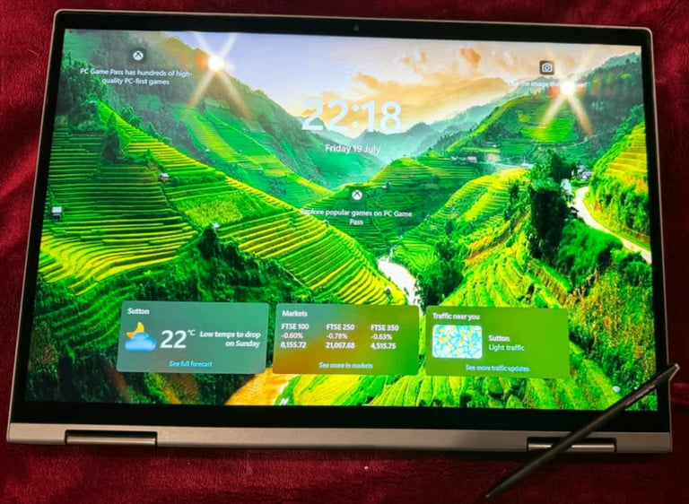 Lenovo laptop X1 Yoga Gen 6 *Touch Screen* i7-1165G7 16gb mem, 512GB HD