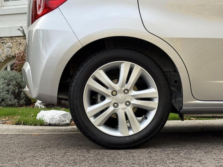 2013 Honda Jazz 1.4 i-VTEC ES Plus Hatchback 5dr Petrol CVT Euro 5 (99 ps) Hatchback Petrol Autom...