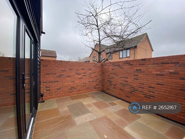 2 bedroom house in High Street, Princes Risborough, HP27 (2 bed) (#2652167)