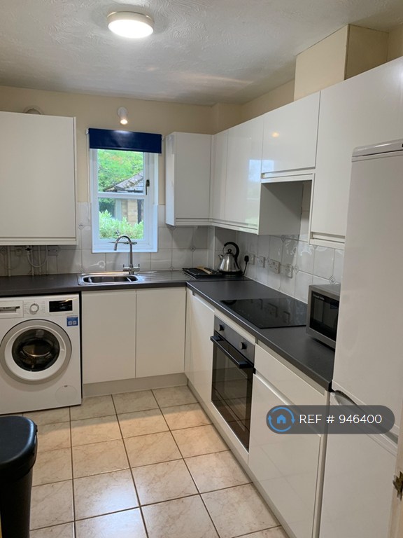 2 bedroom flat in Clevedon House, Oxford, OX3 (2 bed) (#946400)