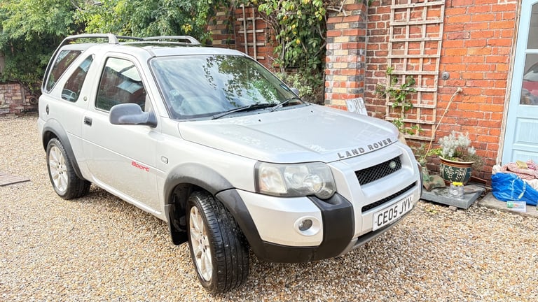 LANDROVER FREELANDER, TD4 SPORT SILVER, 2005, Manual, 1951 (cc),3 doors - Image 2
