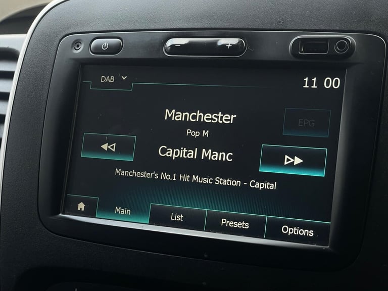 2015 Renault Trafic 1.6 dCi 29 Sport Crew Van LWB Euro 5 5dr WINDOW VAN Diesel Manual