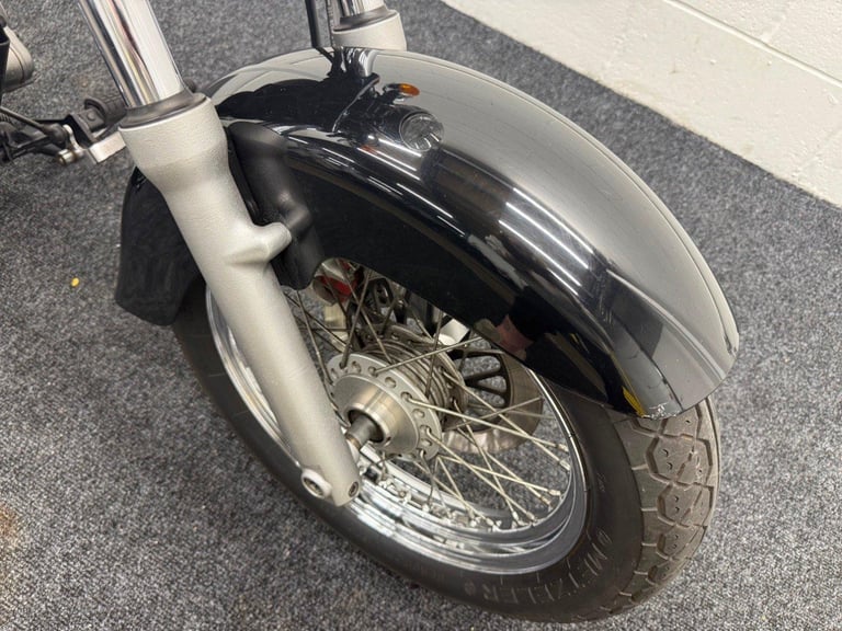 Suzuki GZ125 ** Lovely Condition - Low Miles- Warranty **