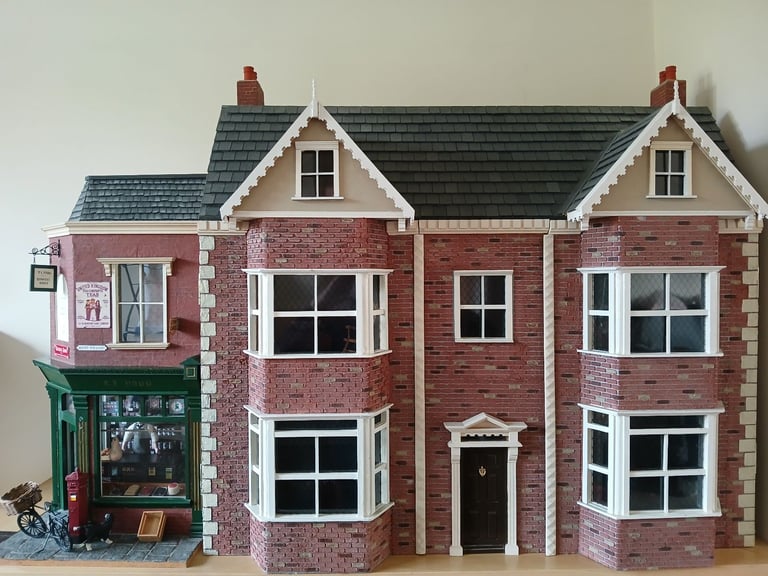 image for 1/12th scale victorian dolls house