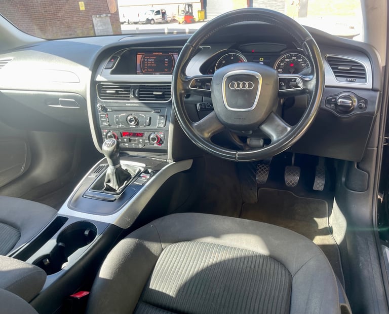 2010 Audi A4 2.0 TDI SPORT DRIVES SMOOTH READ ADD 